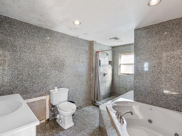47 Jackson Avenue, Mineola NY 11501
