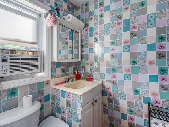 47 Jackson Avenue, Mineola NY 11501