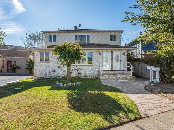 47 Jackson Avenue, Mineola NY 11501