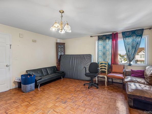 47 Jackson Avenue, Mineola NY 11501