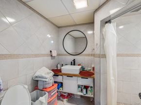 47 Jackson Avenue, Mineola NY 11501