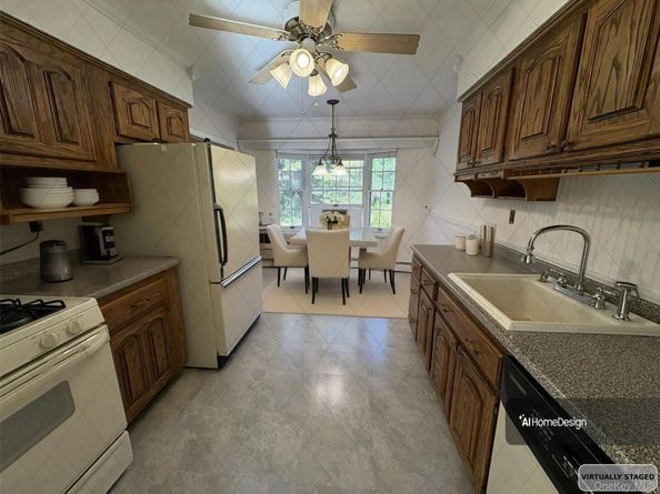 173 Hot Water Street, Manorville NY 11949