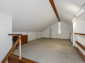 21 Canterbury 17, Great Neck NY 11021
