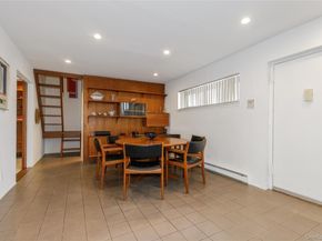 21 Canterbury 17, Great Neck NY 11021
