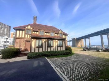 168-15 Powells Cove Blvd