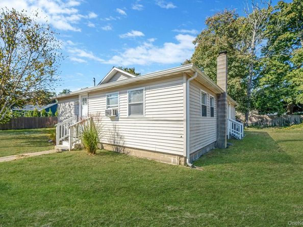 15 Sayville Road, Mastic Beach NY 11951
