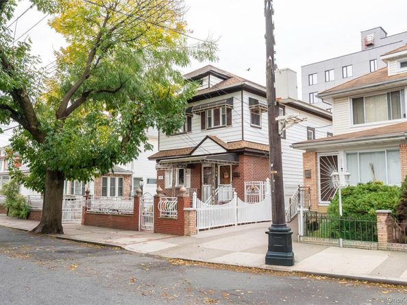 956 E 37th Street, Brooklyn NY 11210