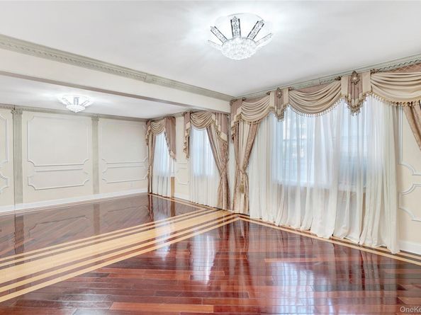 94-10 64 Road B2, Rego Park NY 11374
