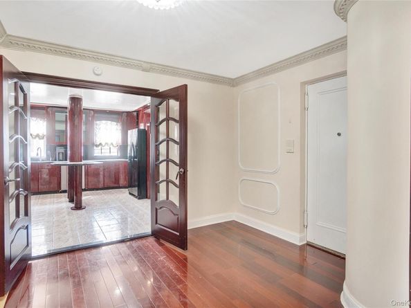 94-10 64 Road B2, Rego Park NY 11374