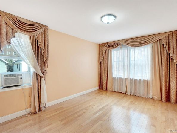 94-10 64 Road B2, Rego Park NY 11374