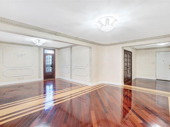 94-10 64 Road B2, Rego Park NY 11374