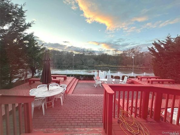 3966 Carrel Boulevard, Oceanside NY 11572