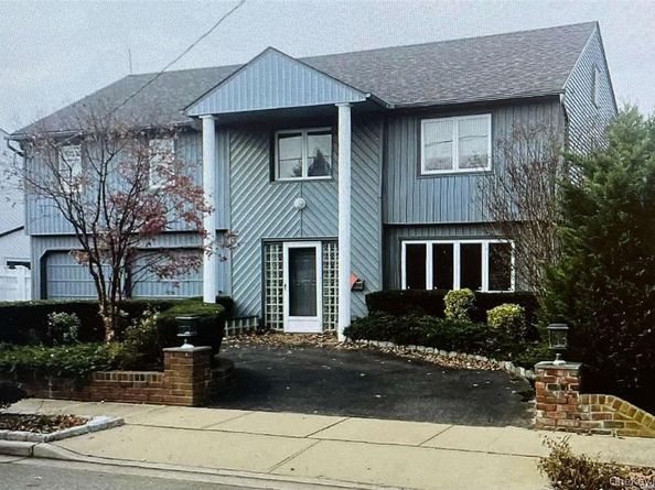 3966 Carrel Boulevard, Oceanside NY 11572