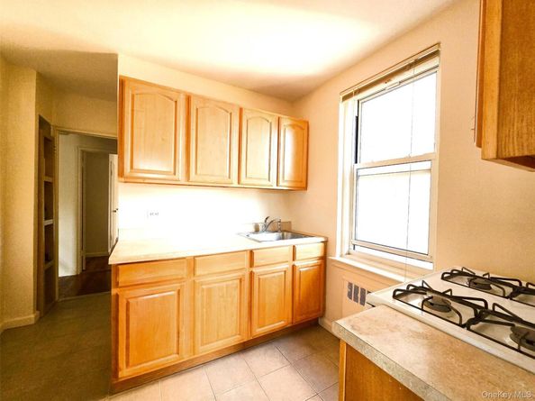 30-11 Parsons Boulevard 4O, Flushing NY 11354