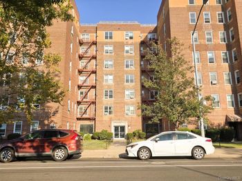 30-11 Parsons Boulevard