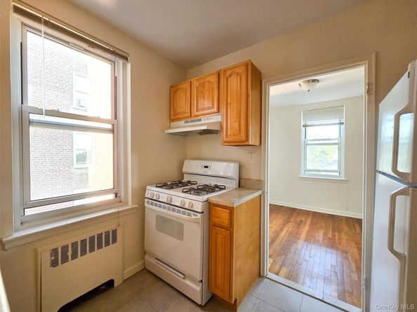 30-11 Parsons Boulevard 4O, Flushing NY 11354