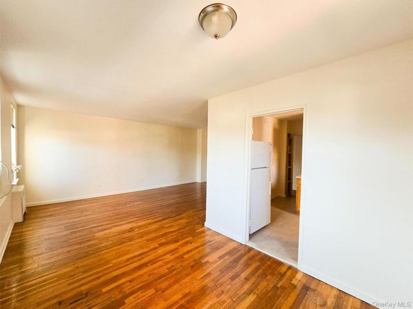 30-11 Parsons Boulevard 4O, Flushing NY 11354