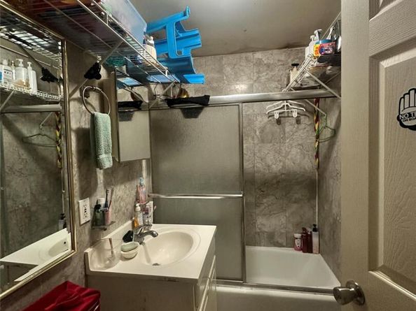 40-24 76 Street 3B, Elmhurst NY 11373