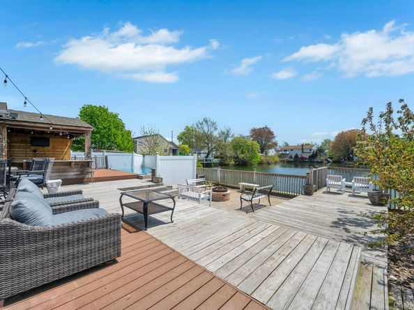 24 Raynor Street, West Babylon NY 11704