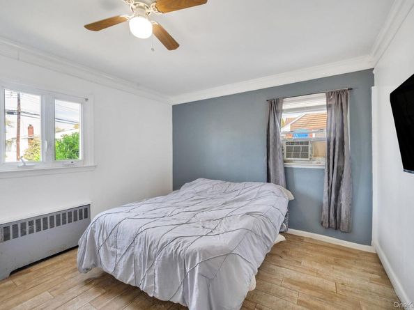 24 Raynor Street, West Babylon NY 11704