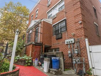 1321 Lafayette Avenue