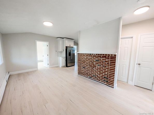 29 Boulevard Avenue, Central Islip NY 11722