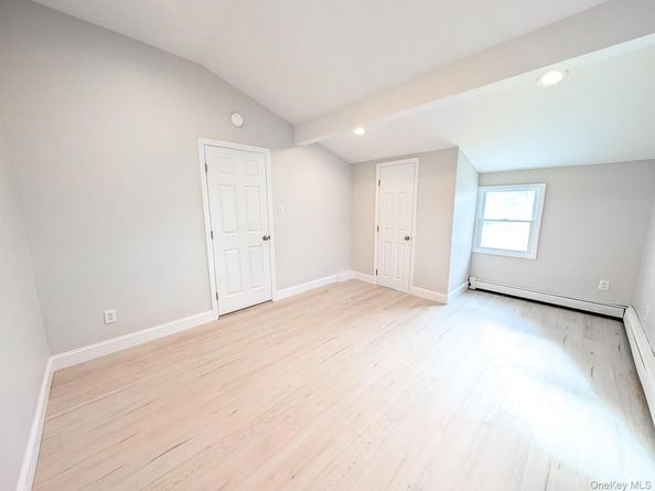 29 Boulevard Avenue, Central Islip NY 11722