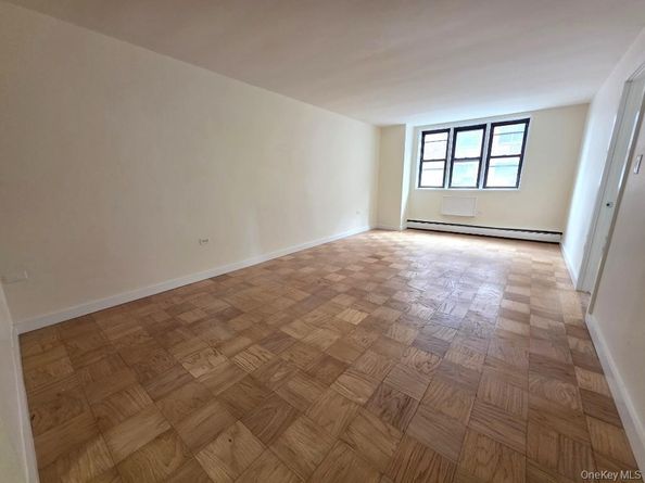 55-25 98th Street 1E, Corona NY 11368