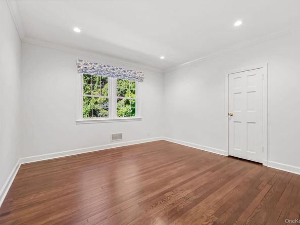 3 Elm Road, Scarsdale NY 10583