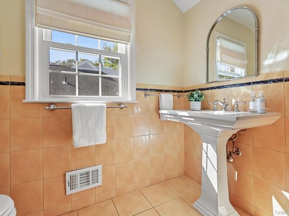 3 Elm Road, Scarsdale NY 10583