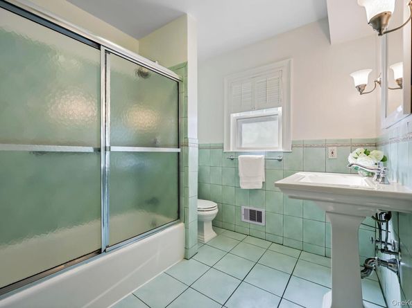 3 Elm Road, Scarsdale NY 10583