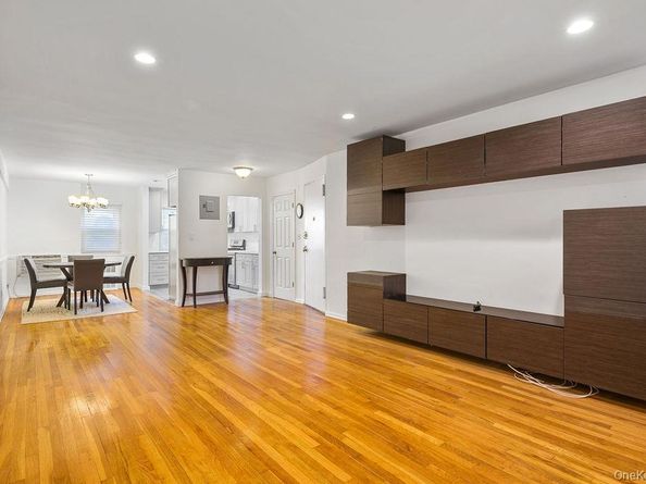 103 Wiltshire Road D6, Scarsdale NY 10583