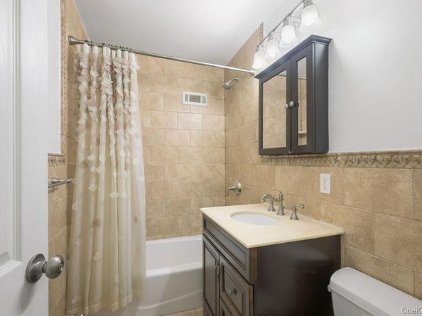 103 Wiltshire Road D6, Scarsdale NY 10583