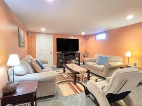 16 Ballad Circle, Holbrook NY 11741