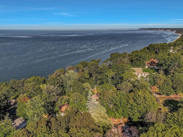 136 Beach Road, Wading River NY 11792