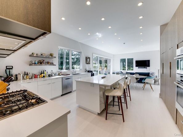 70 Cove Hollow Road, East Hampton NY 11937