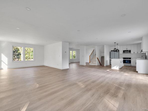 14 Long View Drive, Wading River NY 11792