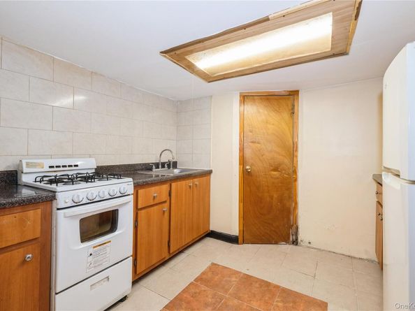 502 Chestnut Street, Brooklyn NY 11208