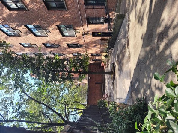 99-30 59th Avenue 3K, Corona NY 11368