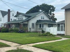 221 E Dean Street, Freeport NY 11520