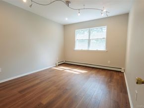 14 Hill Road, Saint James NY 11780