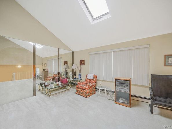 154 Acorn Avenue, Central Islip NY 11722