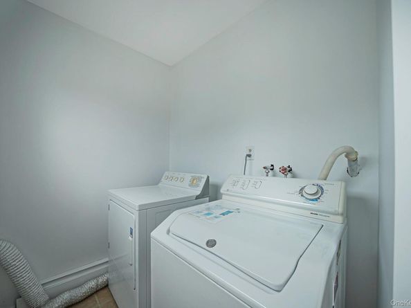 154 Acorn Avenue, Central Islip NY 11722