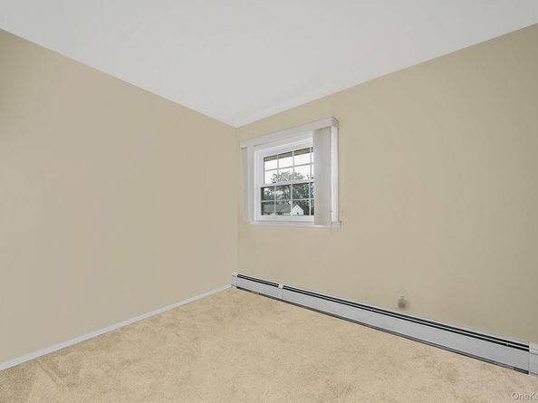 154 Acorn Avenue, Central Islip NY 11722