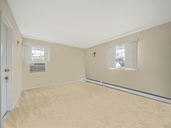 154 Acorn Avenue, Central Islip NY 11722