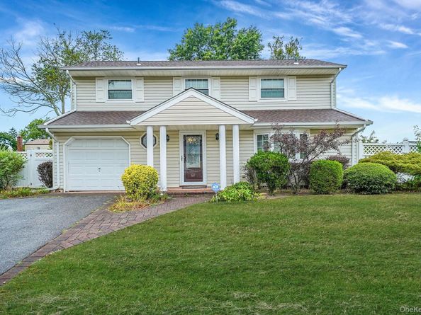 154 Acorn Avenue, Central Islip NY 11722