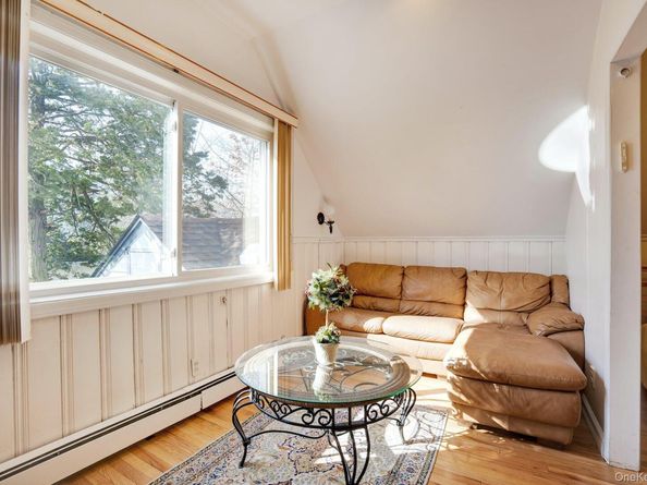 69A Warwick Road, Great Neck NY 11023
