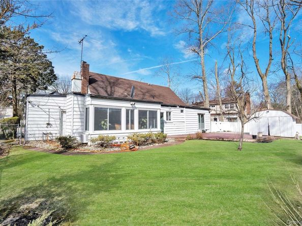 69A Warwick Road, Great Neck NY 11023