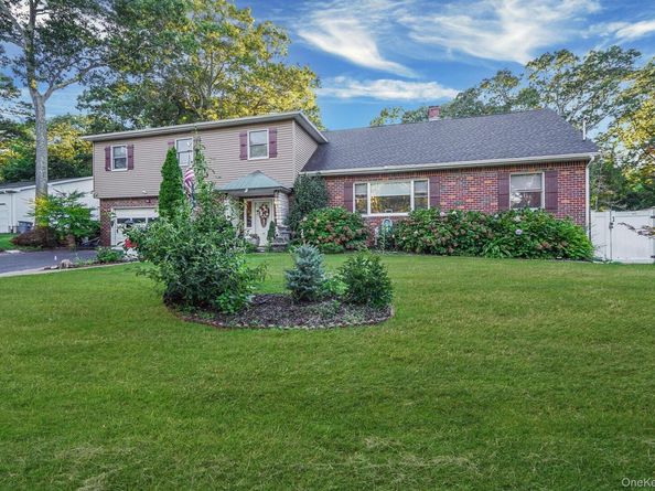 12 Water Road, Rocky Point NY 11778