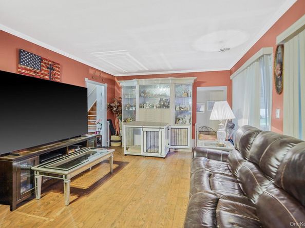 12 Water Road, Rocky Point NY 11778